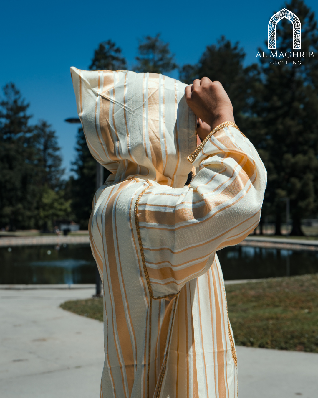 White and Gold Striped Djellaba